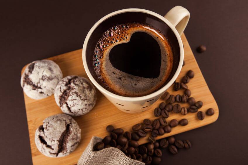 Coffee, tea, caffeine and risk of hypertension